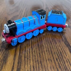 Thomas & Friends Gordon and Tender Train Take N Play Diecast Metal Talks